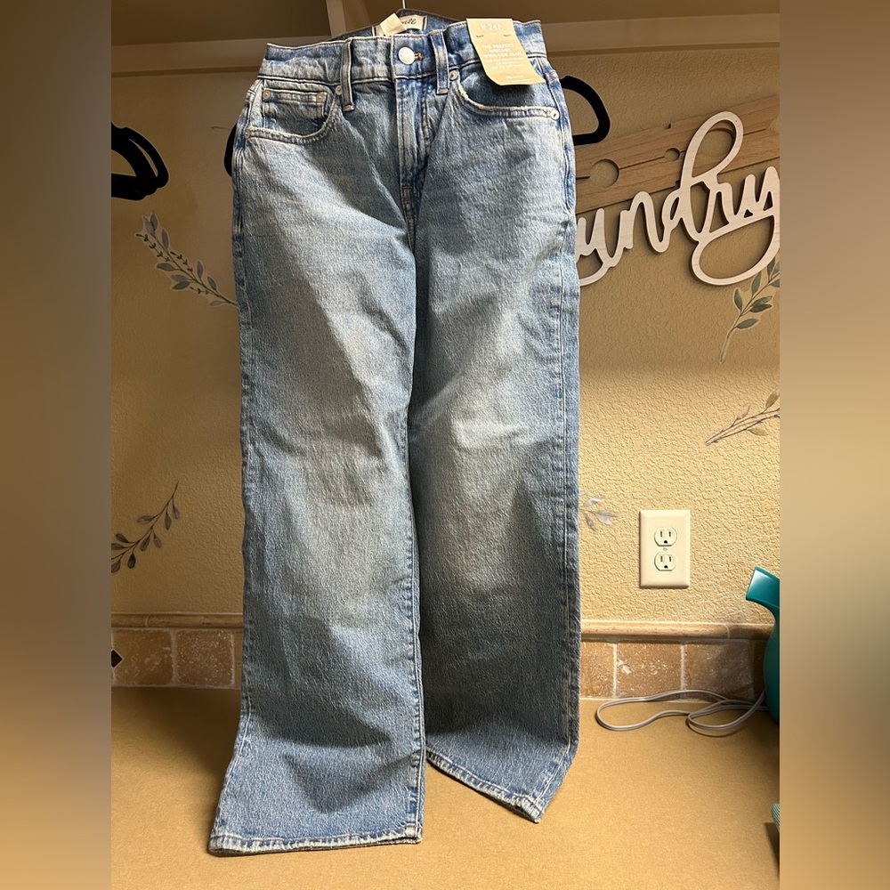 The perfect vintage wide leg jean from Madewell 24P